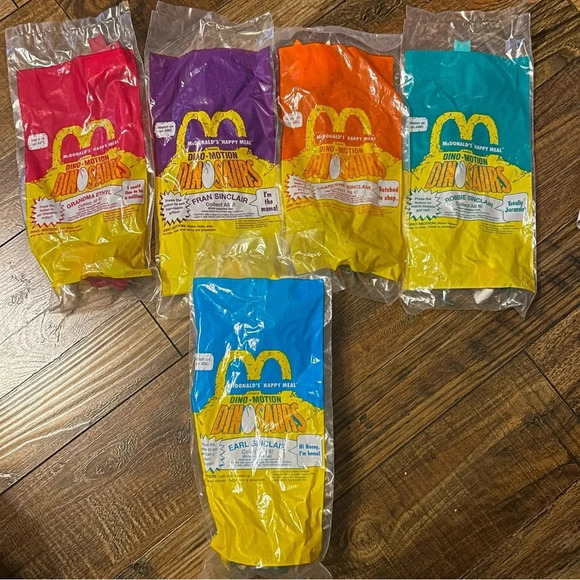 Vtg 1992 Disney Dinosaurs Pump Figures TV Show Sinclair Toy (Lot 5)‎ Mcdonalds - Picture 1 of 6